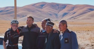 John Rowland Cycling on the  tour with redspokes